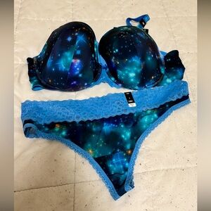 Torrid bra size 44D thong panty size 2 selling brand new.Lose weight can’t fit